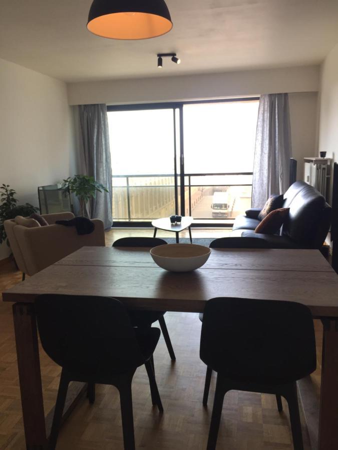 Rustig Appartement Met Zeezicht Dicht Bij Het Centrum Oostende Exterior foto